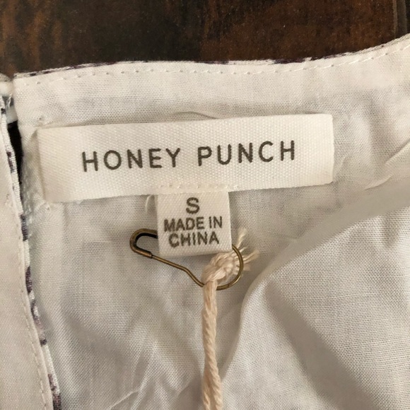 Honey Punch Front Twist Crop Top - Picture 6 of 11